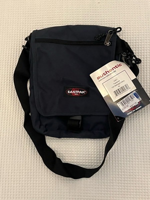 Τσαντάκι Eastpak μπλε καινούργιο με ετικέτα αφόρετο