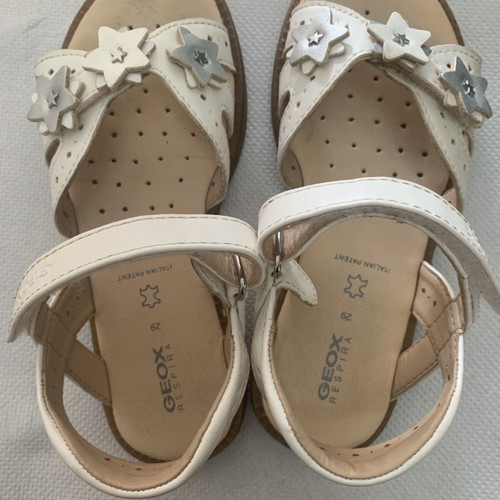 Geox sandals for girl size 29, worn lightly, white