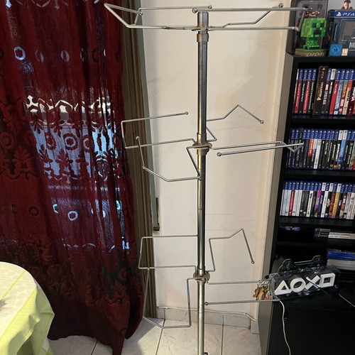 Iron tall rotating stand like new