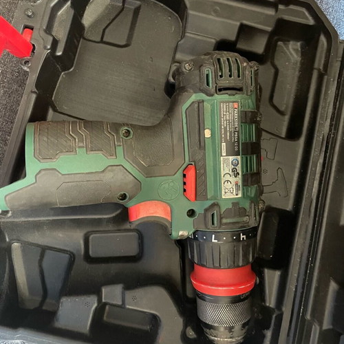 Screwdriver like new, with or without batteries