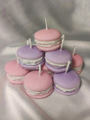 Mini Macaron new in purple and pink shades with white filling