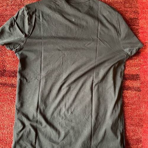 Lacoste t shirt like new, size M, black