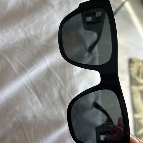 Versace Sunglasses like new, black