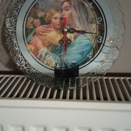 Old clock used, 20 cm, missing battery cover
