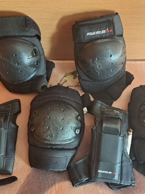 Powerslide protective gear for kids knees elbows and wrists set of 6 like new