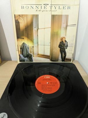 Bonnie Tyler Hide Your Heart vinyl record used, pop