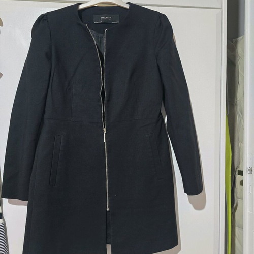 Long black Zara blazer used, size S