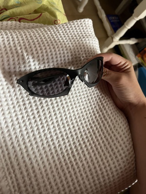 Oakley Plantaris OO 9437 Black sunglasses like new
