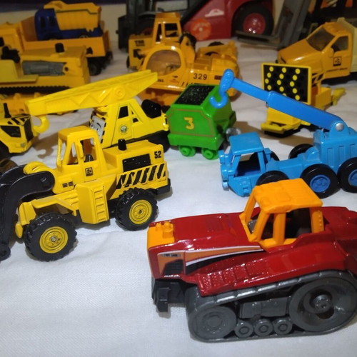 Vintage construction vehicles collection, 20 pieces, used