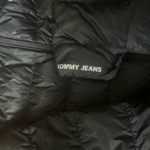 Tommy Hilfiger jacket small like new, black