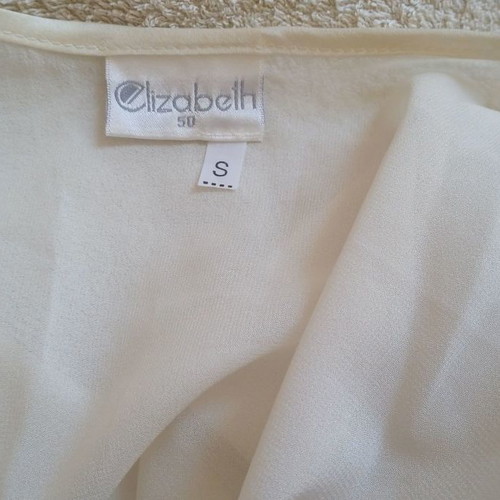Satin set nightgown and robe like new, small, ivory color, excellent quality Elizabeth George