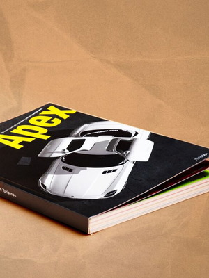 Apex Artbook and Magazine for Gran Turismo, pack