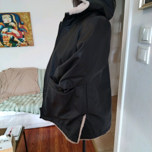 Zara kids jacket like new, black leatherette with synthetic fur
