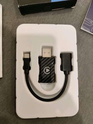 Car Play Android Auto Dongle like new