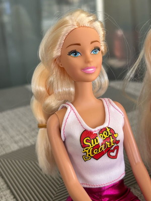 Barbie two very beautiful dolls like new