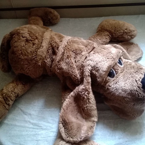 Large plush dog in brown color like new