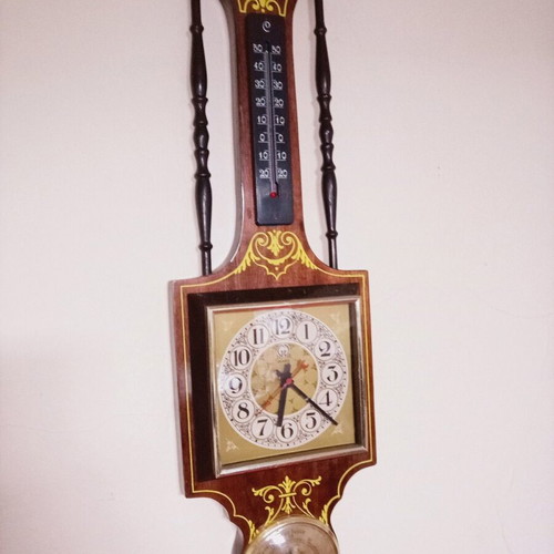 Wall clock used
