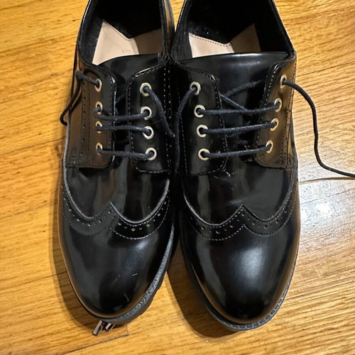 Patent leather moccasins like new, black, size 39