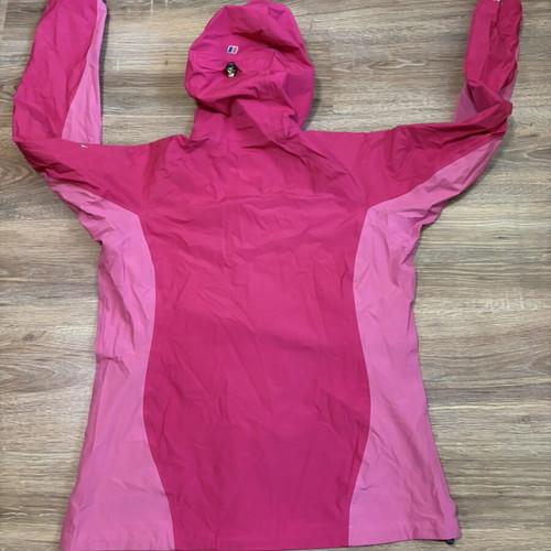 Berghaus Velum Gore-Tex Active Storm Jacket XL like new, colorful