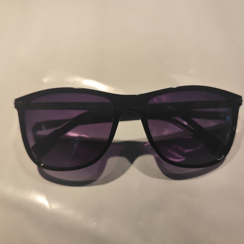 El gio sunglasses with blue lenses