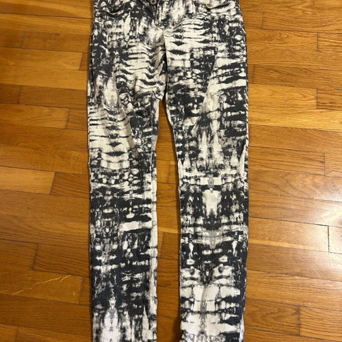 Please pants with tie-dye pattern in black and white, new, no small style boyfriend