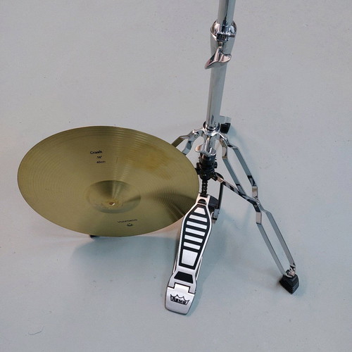 Hi-Hat βάση Remo βαρέως τύπου με ρύθμιση swivel και δώρο πιατίνι crash 16" Turkey καινούργια