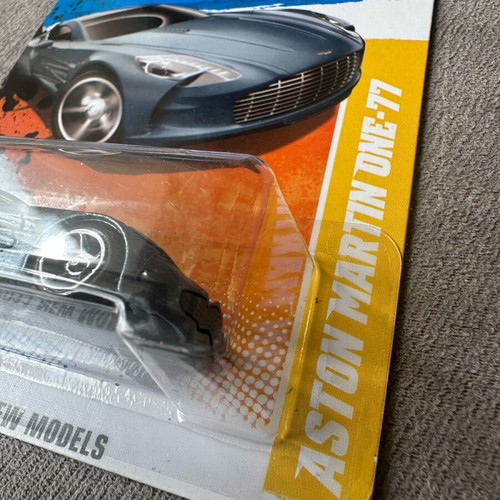 Hot Wheels Aston Martin One 77 2011 new model