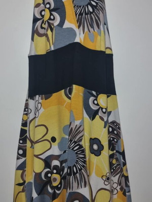 Mini backless dress like new, size M-L, black and yellow