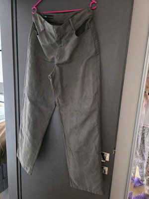 Suede Zara pants size M like new, khaki/olive