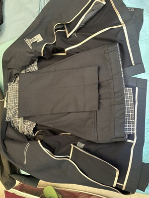 Berto Lucci Suit size 54 like new, blue