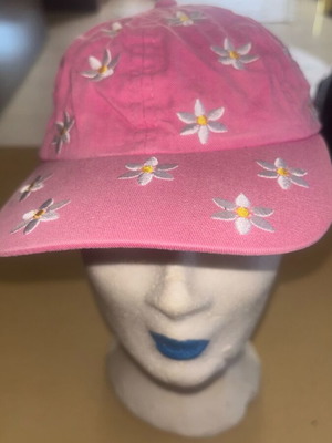 Jockey hat used with embroidered daisies, size L, white and pink