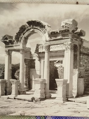 Έφεσος Ναός του Αδριανού 1960 ασπρόμαυρη καρτ ποσταλ καινούργια
