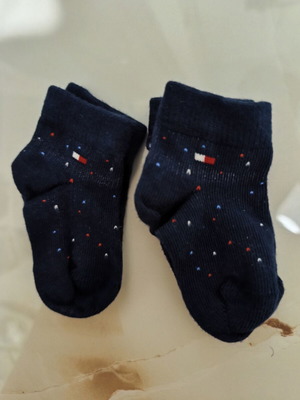 Tommy Hilfiger baby socks 2 pairs 18-21 new