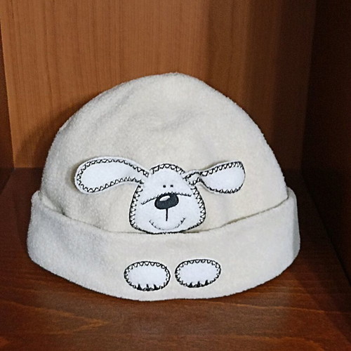 Children's hat with dog like new, size for bigger kids