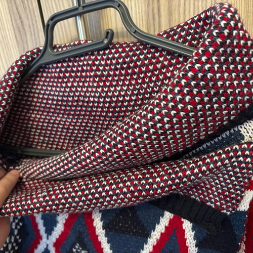 Women's clothing set like new, cardigan, turtleneck, pants in blue and red