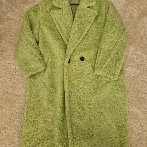 AME coat like new, light green, one size, warm, sheep texture