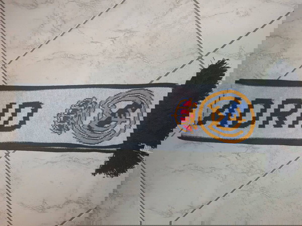 Κασκόλ Real Madrid