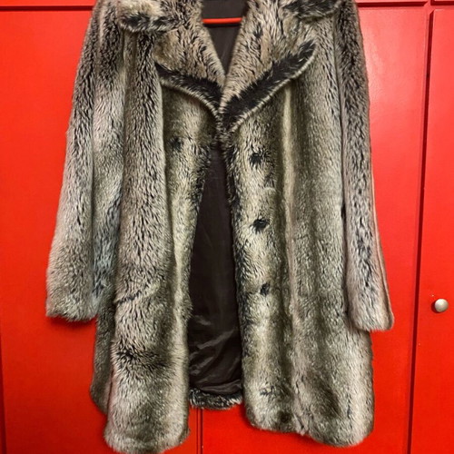 Raxevksy Exclusive women's faux fur like new, gray and beige, size L-XL