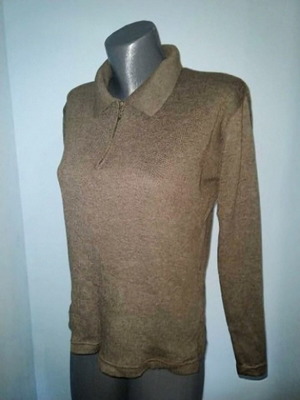 Pepper corn women's branded blouse with long sleeves and zipper like new