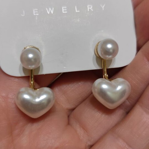 Pearl earrings with heart design from stainless steel new