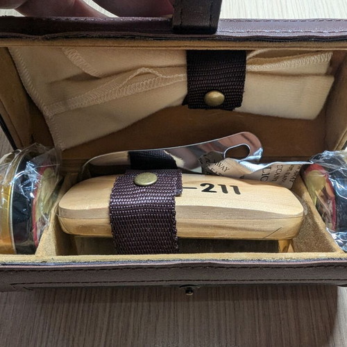 Spirit of St Louis shoe care kit new