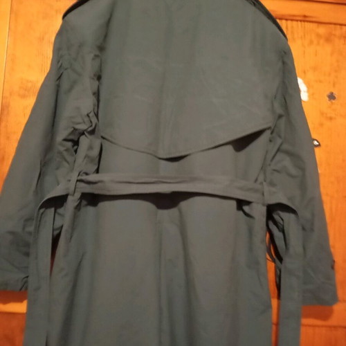 Trench coat men's green size L like new