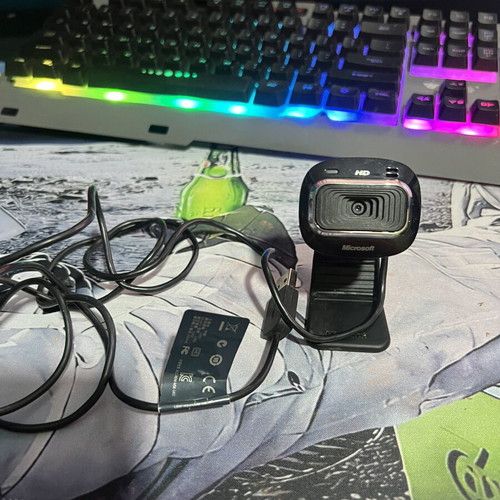 Microsoft LifeCam HD 3000 webcam like new