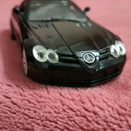 Mercedes SLR New Rays 1:32 like new with opening doors