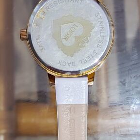 Loisir Chicago women's watch 36mm battery, like new, white and gold