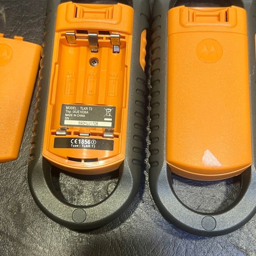 Motorola TLKR-T3 walkie talkie used with 5 km range