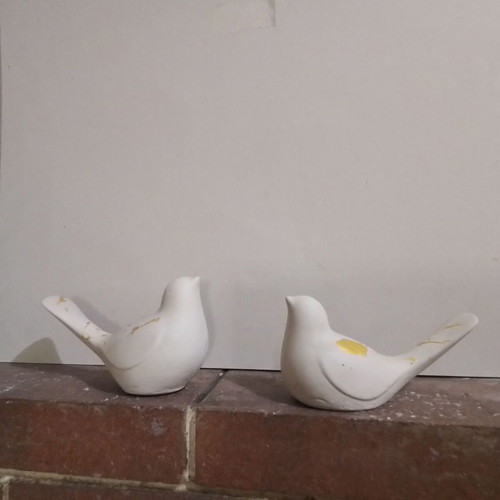 Plaster Birds New, Set of 2, 11cm with Gold Decorations