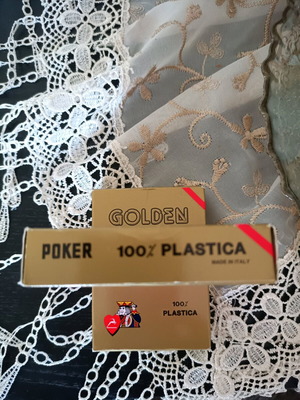 Plastic playing cards new, set of two