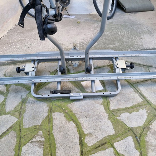 Unitec bike rack for 2 bikes, foldable towbar mount