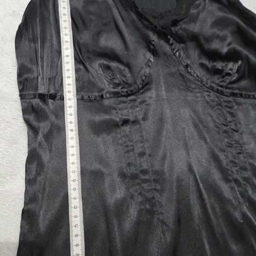 Women's satin top like new, size M